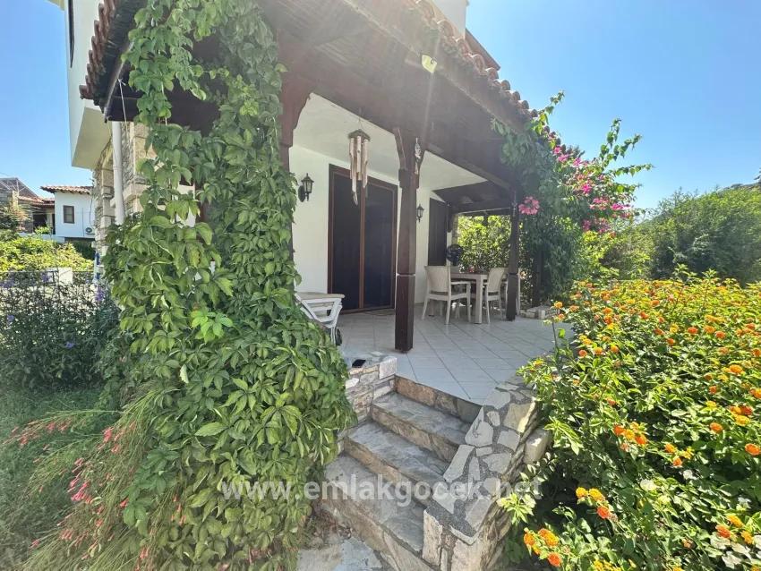 Dalyan In Gülpınar Innerhalb Der Anlage 2+1 Zu Verkaufende Villa