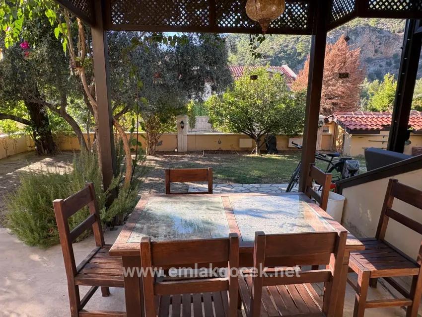 4+2-Zimmer Villa Zu verkaufen in Dalyan Bz. Ortaca - 200 m²