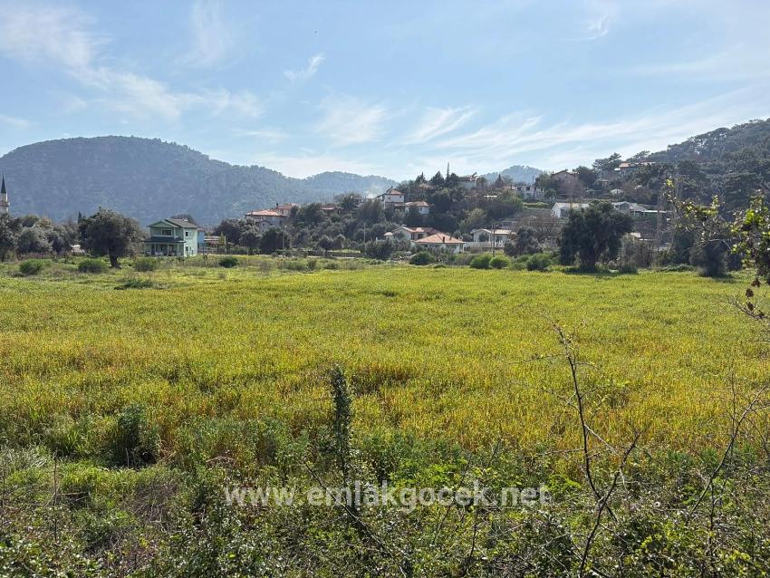 2.023 M² Großes Grundstück In Çandır Village, Köyceğiz, Zu Verkaufen, Mit Miteigentum Und Freiwilliger Aufteilung.