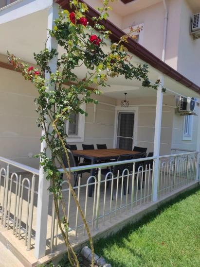 4+1 Villa Zum Verkauf Auf Einem Eckgrundstück Von 545 M2 In Dalyan Gülpınar