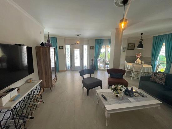 4+1 Villa Zum Verkauf Auf Einem 720 M² Großen Grundstück In Dalyan Gülpınar