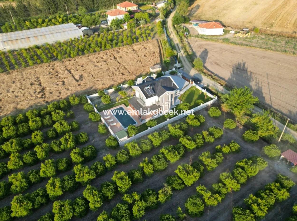 4 1 Villen Zum Verkauf Auf 14.136 M2 Feld In Eskiköy