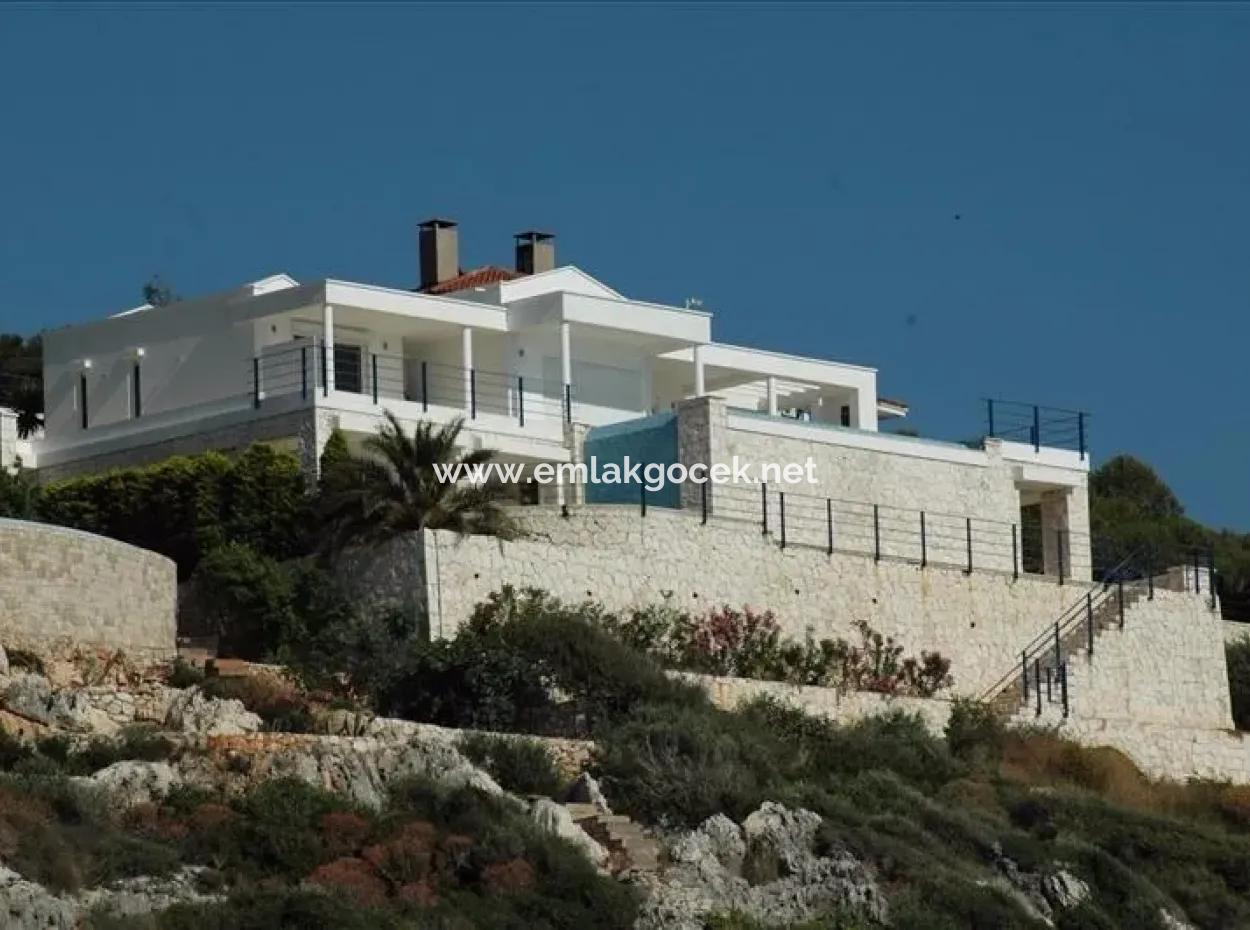 Villa Zum Verkauf-Meer-Villa Zum Verkauf Mit Aussicht Auf Das Meer Und Die Insel Meis. Nov