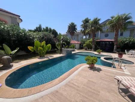 5 1 Villa Zum Verkauf In Dalyan Maraş Für 980M2 Grundstück An Der Ecke