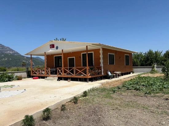 Freistehendes Holzhaus Mit 120 M² Wohnfläche Auf Einem 2500 M² Großen Grundstück In Der Gegend Von Dalyan Karadağ