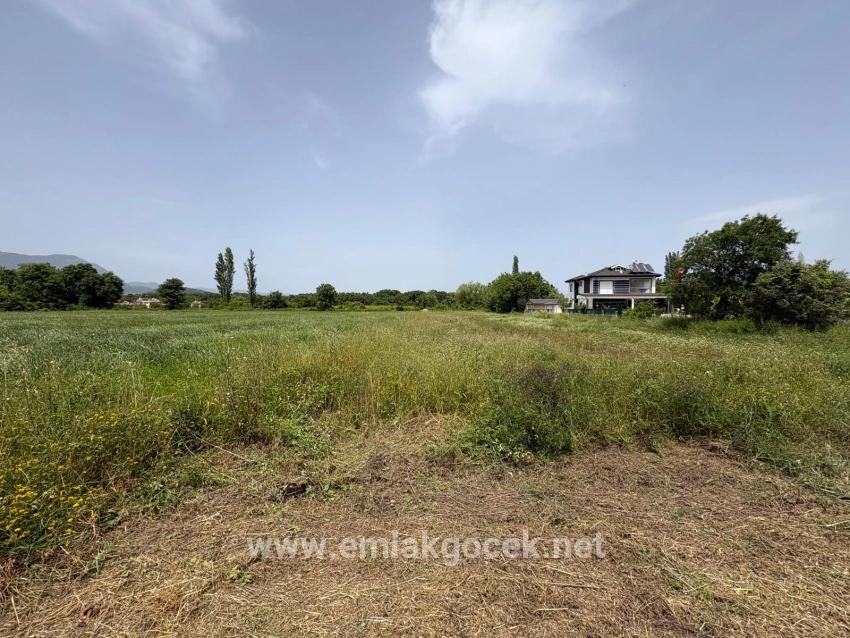 Land For sale in Okçular Nbh. Ortaca - Housing Zoned - 2.390 m²