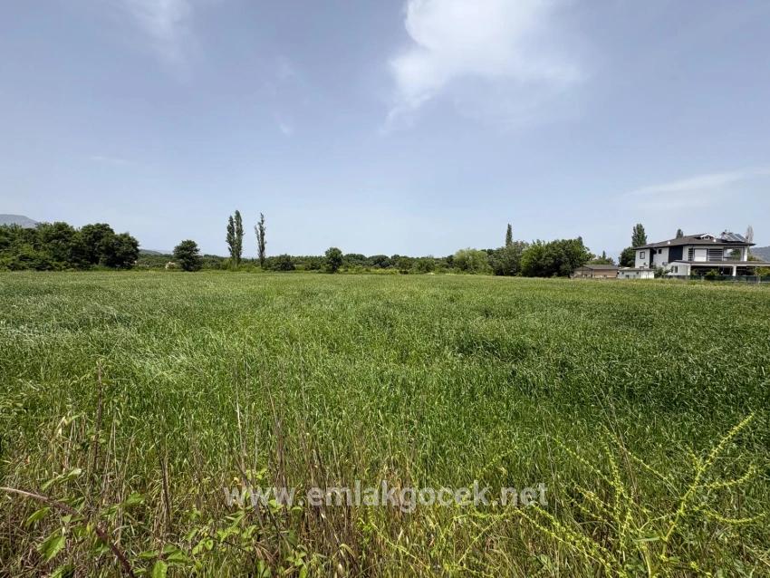 Land For sale in Okçular Nbh. Ortaca - Housing Zoned - 2.390 m²