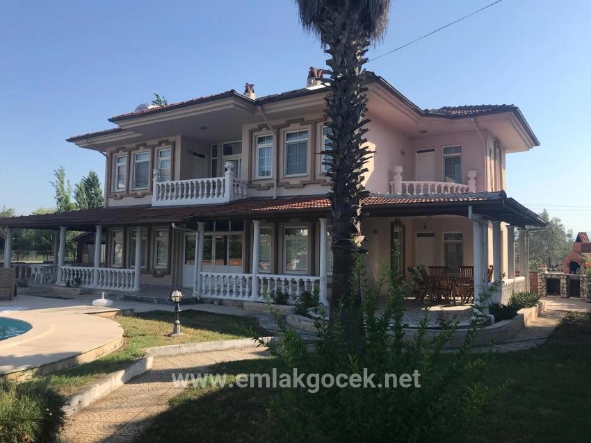 4+1 Villa For Sale On A 1000m2 Plot In Dalyan