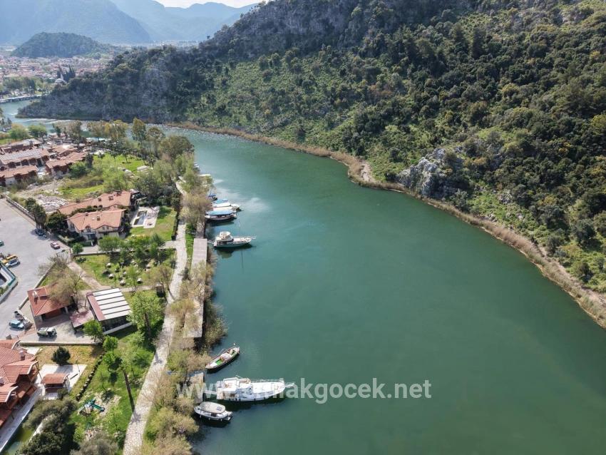 2600m2 Land For Sale In Dalyan Gülpınar, Next To The Canal, With 20% Tourism Zoning