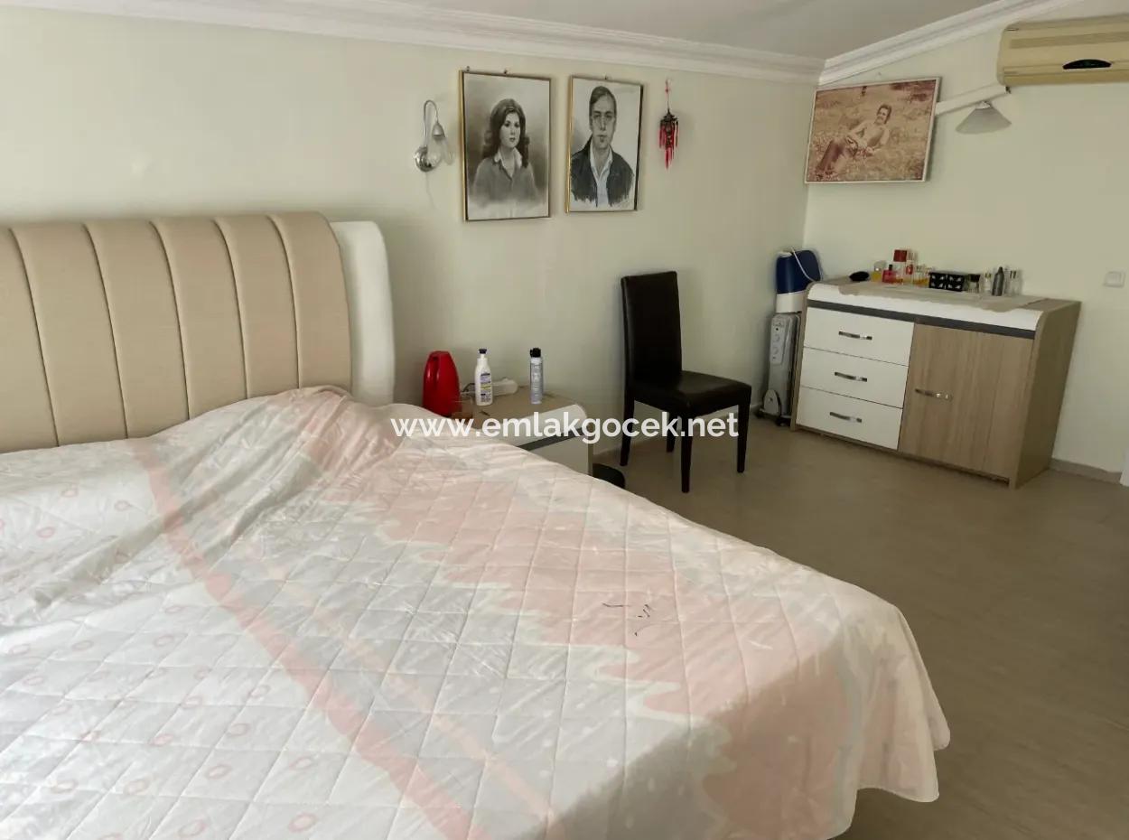 Apart Hotel For Sale In 448M2 Plot Of Land Near The Sea In Selimiyede With Sea View