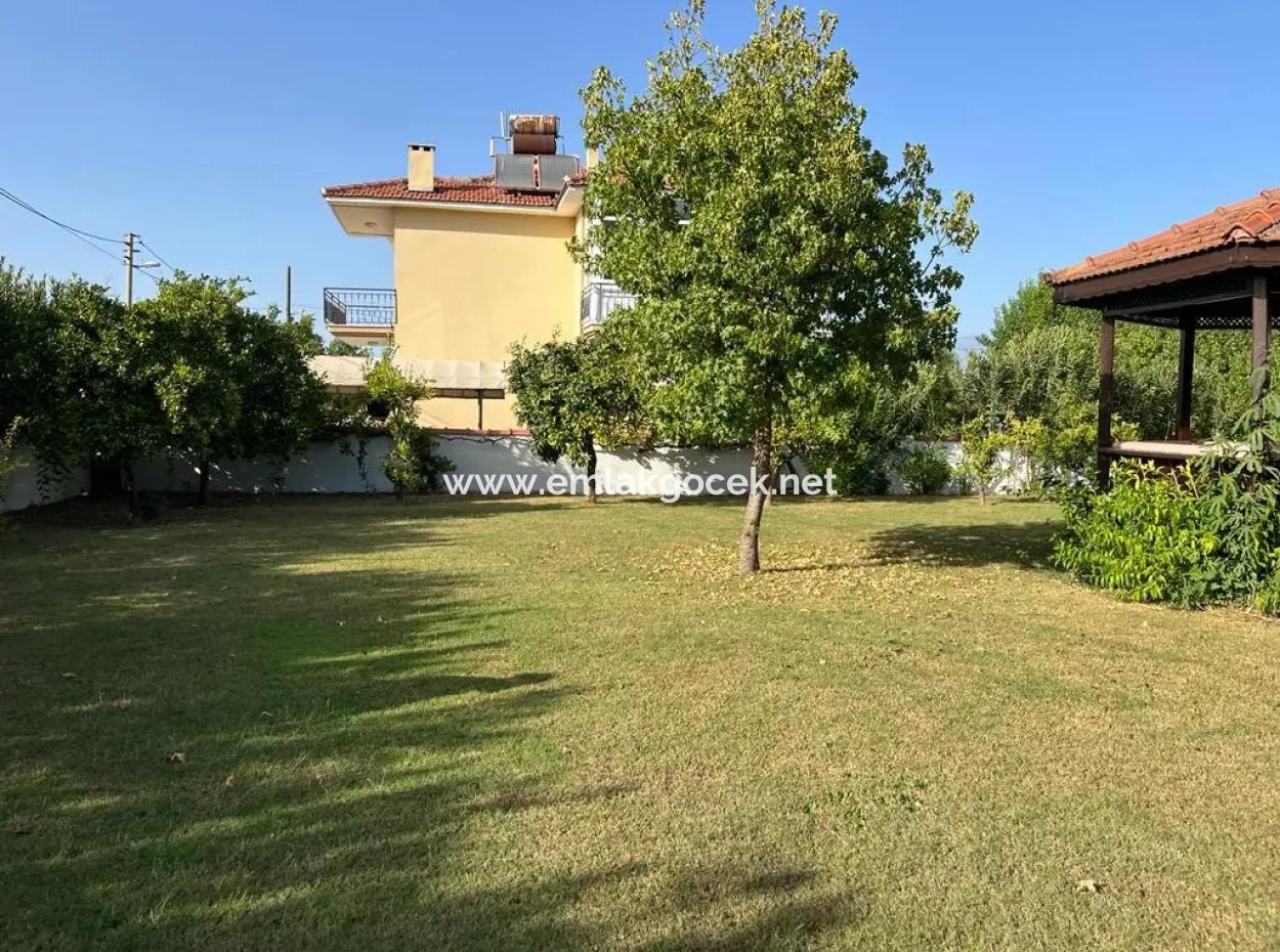 Villa For Sale In Okçular On 1007M2 Plot