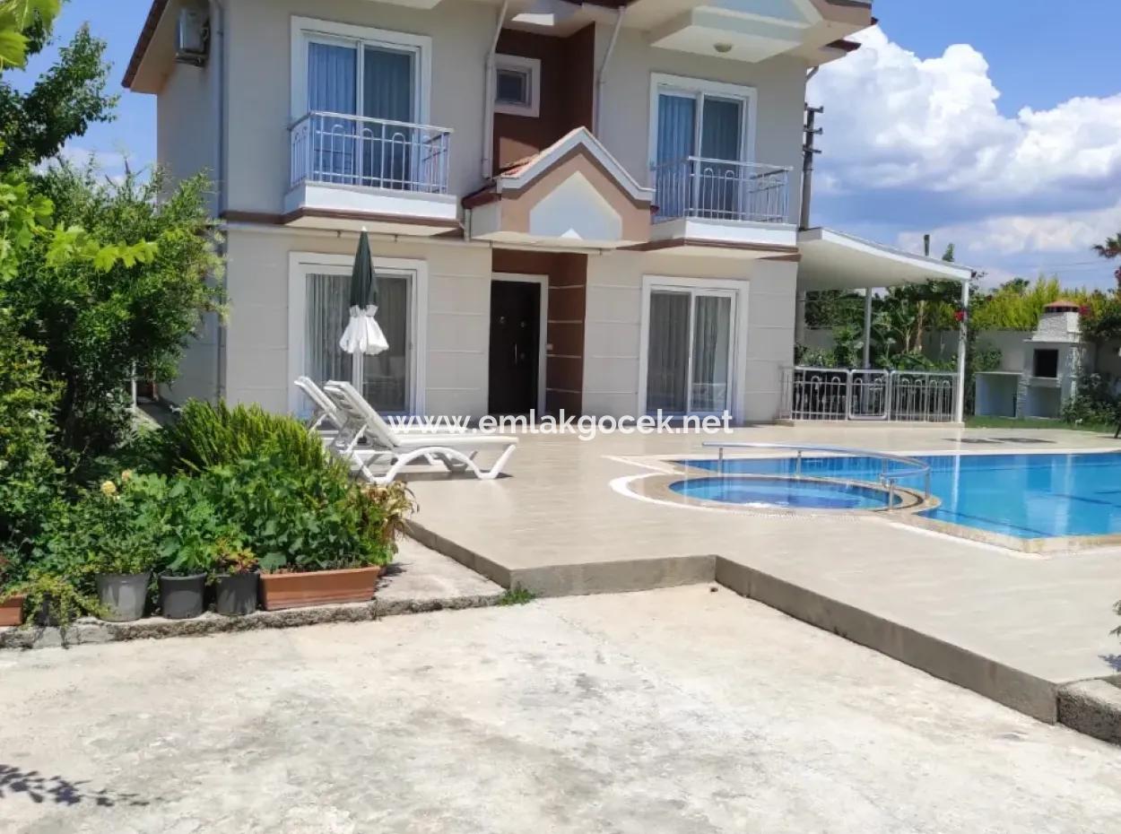 Dalyan Gülpinar'köşebaşi 545M2 Land For Sale 4 1 Villa