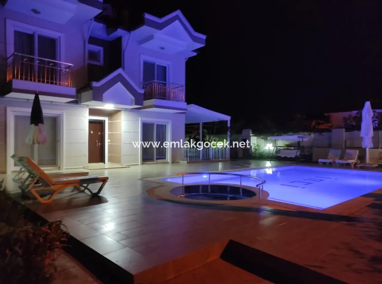 Dalyan Gülpinar'köşebaşi 545M2 Land For Sale 4 1 Villa