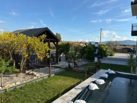 4 1 Villas For Sale In 14.136 M2 Field In Eskiköy