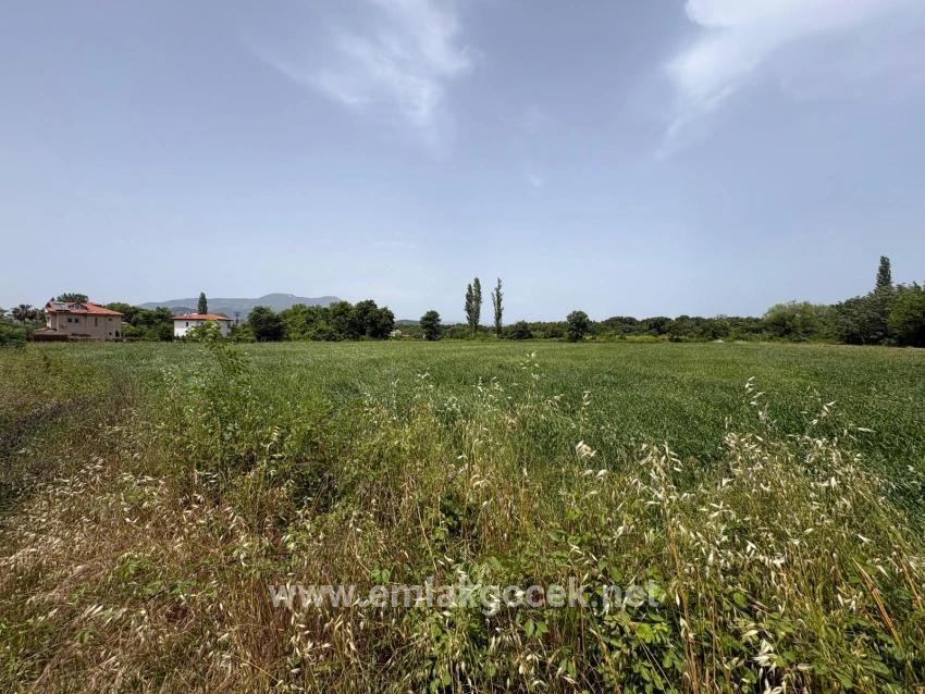 Земля 2390m2 На Продажу В Окчулар, Мармарис