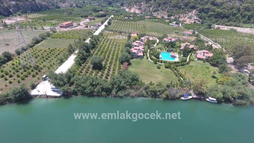 Для продажи Сюжет в Çandır Köyceğiz - Под Жилье застройку - 5.900 m²