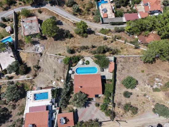 Вилла 4+1 с видом на озеро и море на продажу в Dalyan Gökbel
