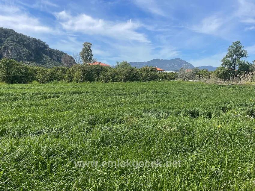 Ortaca Okçular Mah. Satılık Arsa - Konut İmar Durumlu - 736 m²