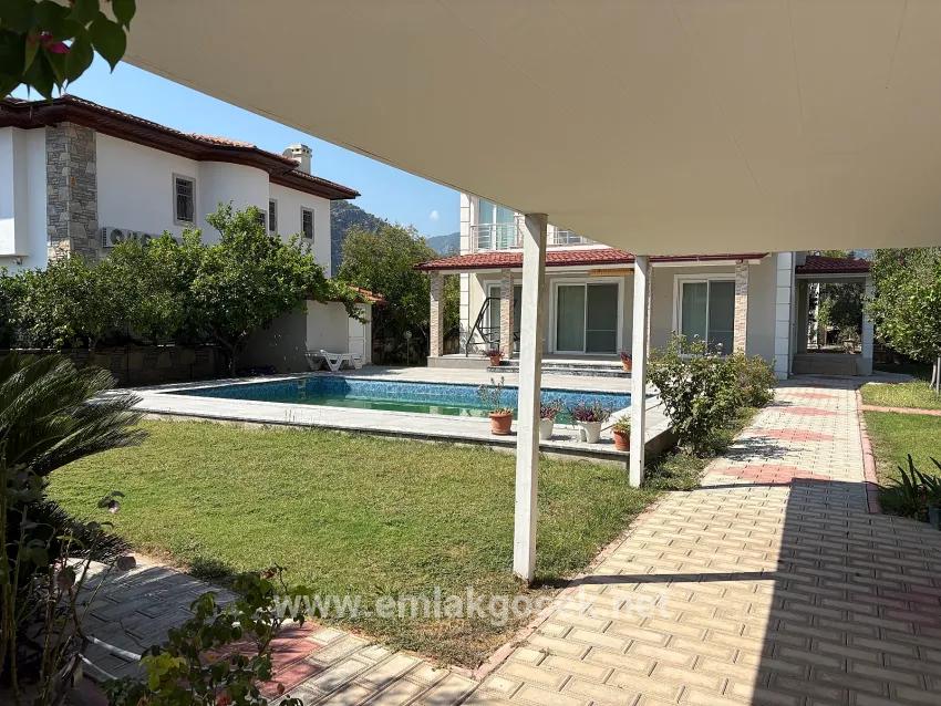 Ortaca Dalyan Mah. Satılık 4+1 Villa - 520 m²