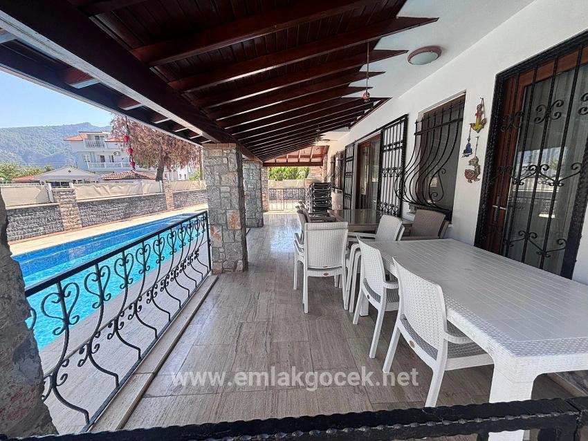 Dalyan'da 301m2 Arsa İçerisinde 5+1 Satılık Villa
