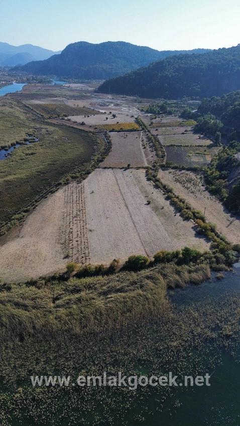 Çandır'da Göle Sıfır 3210m2 Satılık 2b Arazisi