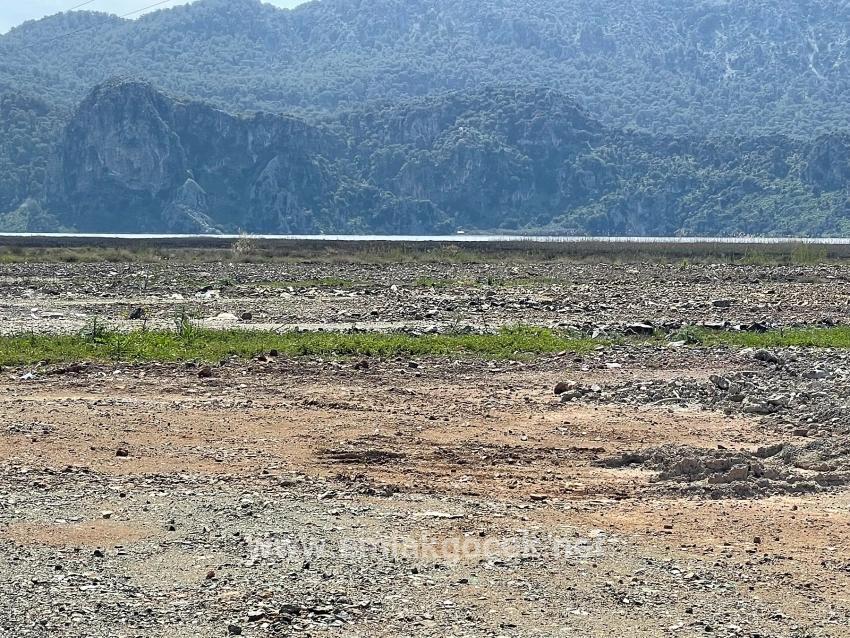 Dalyan İztuzu Plaj Yoluna Sıfır 19.600m2 Satılık Tarla
