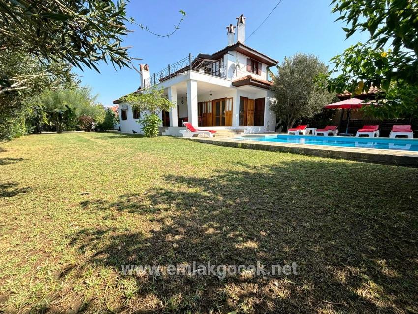 Ortaca Dalyan Mah. Satılık 3+1 Villa - 600 m²