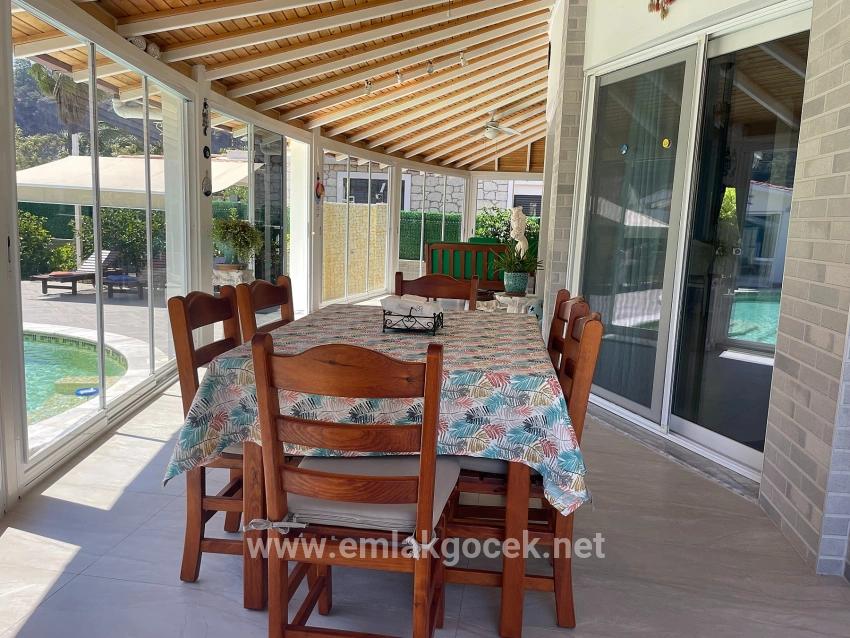 Dalyan Gülpınar'da 720m2 Arsa İçinde 4+1 Satılık Villa