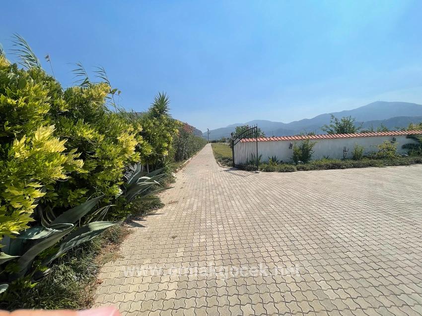 Dalyan İztuzu Manzaralı 7000m2 Arsa İçinde 4+1 Satılık Lüks Villa