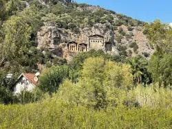Köyceğiz Çandır Mah. Satılık 1+0 Müstakil ev - 2.765 m²