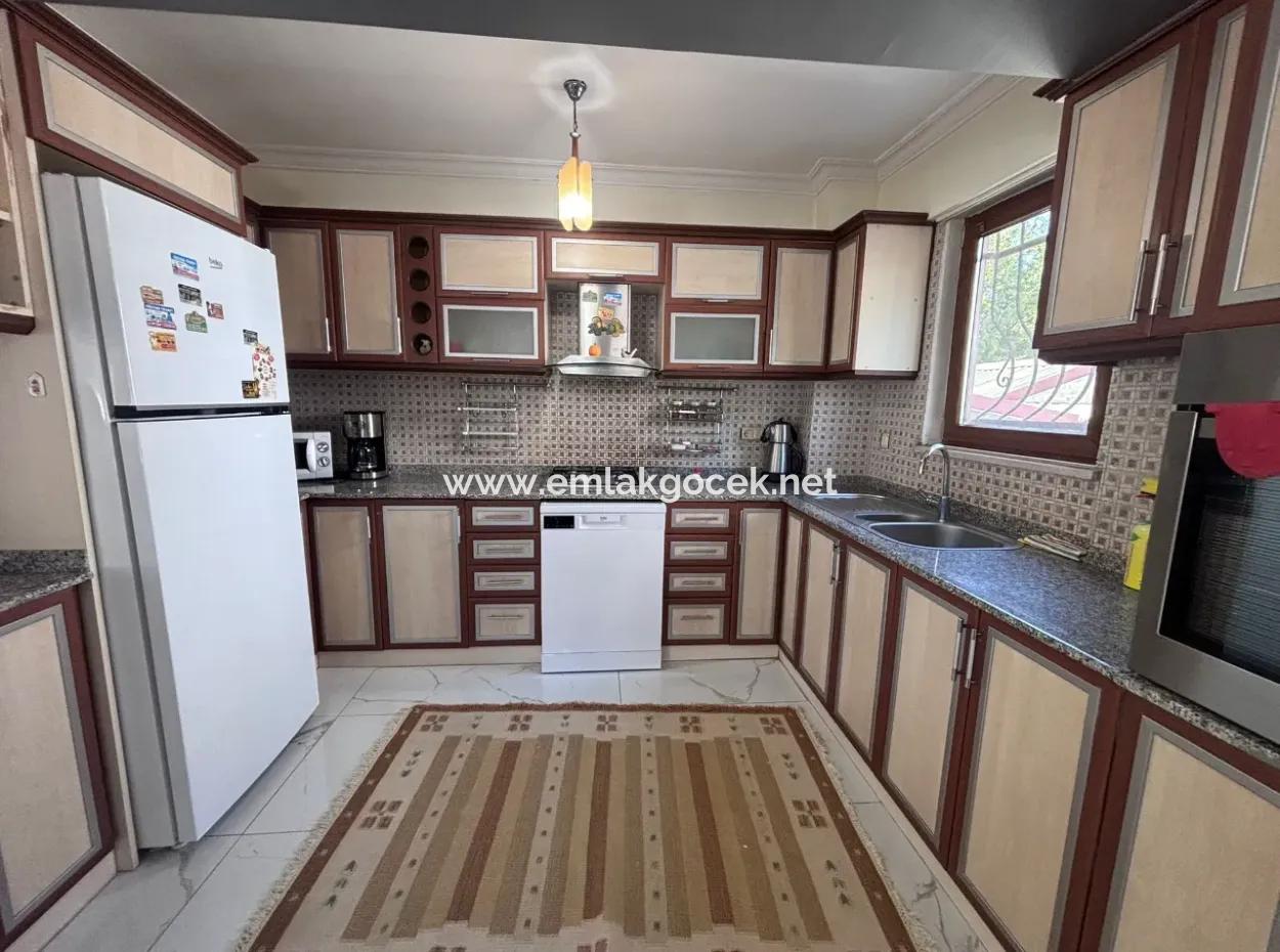 Dalyan Merkezde 301M2 Arsa İçerisinde 5+1 Satılık Villa