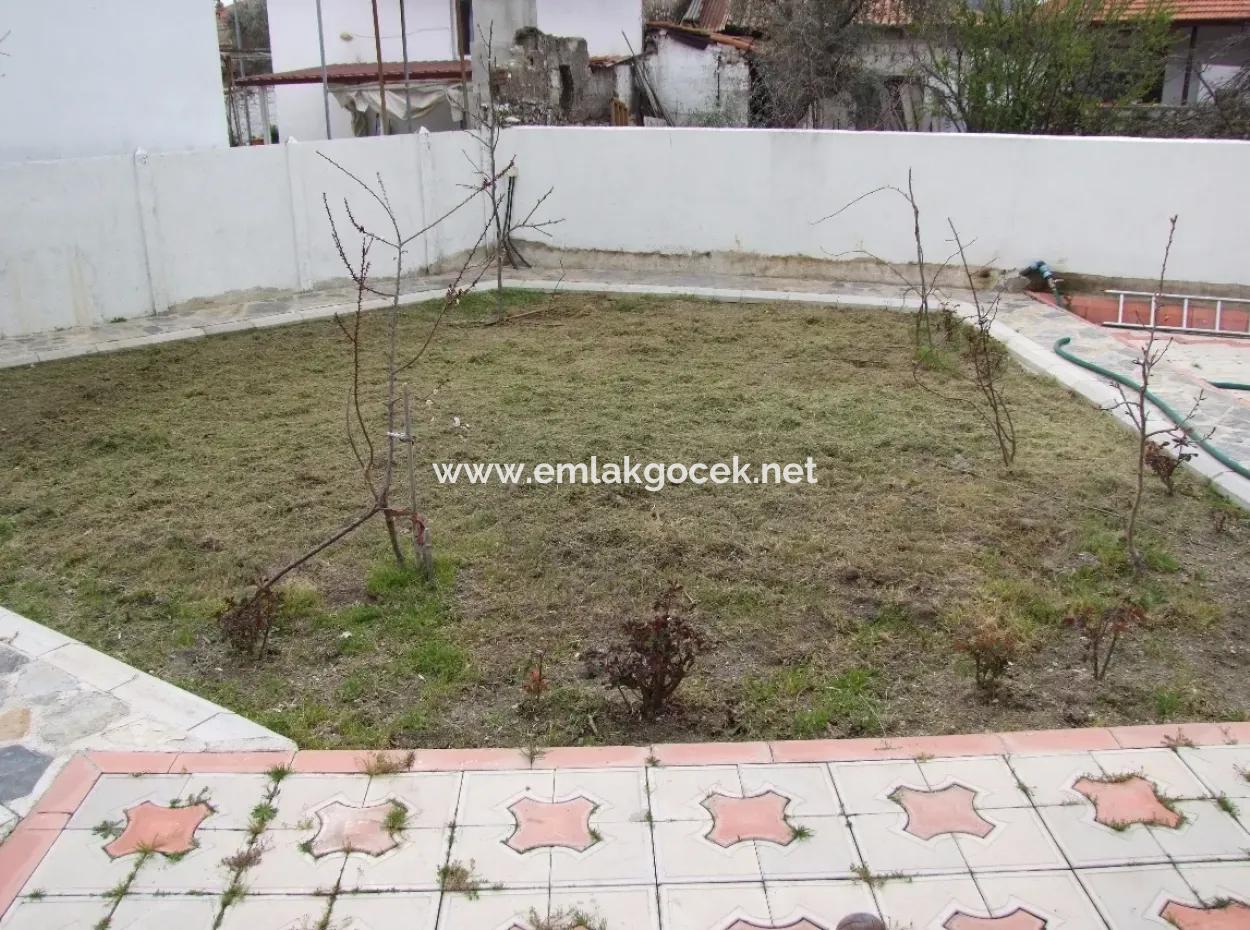 Ulada Satılık Lüks Villa Ulada 1078M2 Arsa İçinde Özel Yapılmış Satılık 4+1 Villa