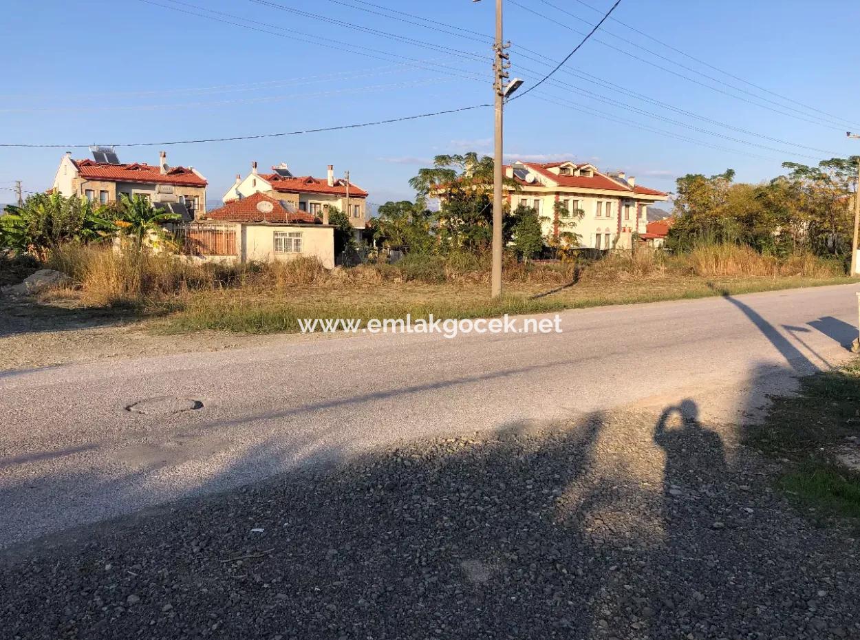 Dalyan'da 700M2 Köşebaşı Satılık Arsa