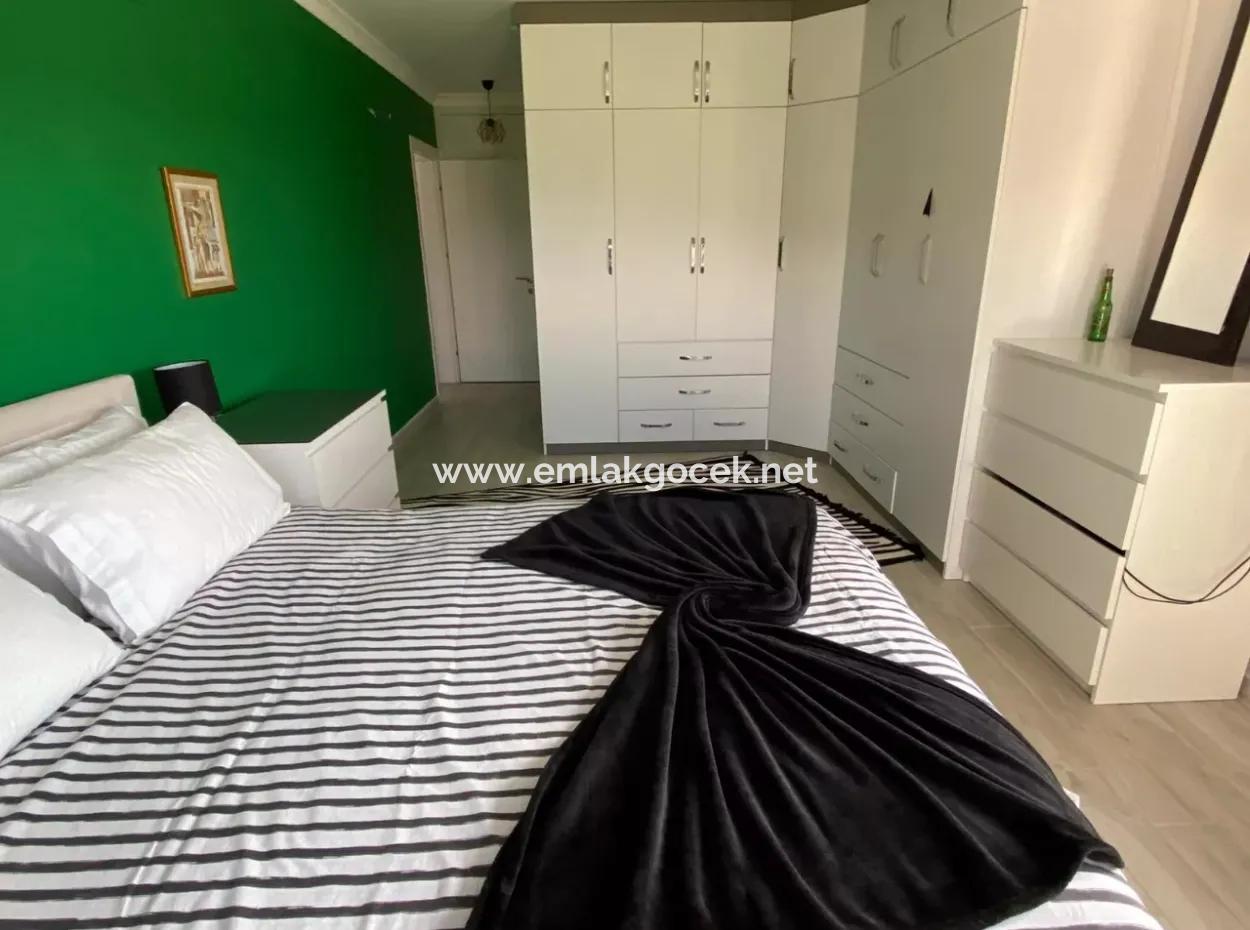 Okçular'da Satılık Villa Lüks 5 Yatak Odalı Satılık Villa