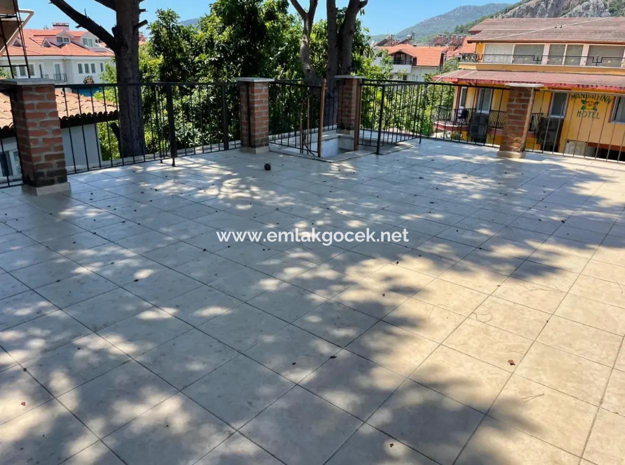 Dalyan Merkezde 5+1 Satılık Villa