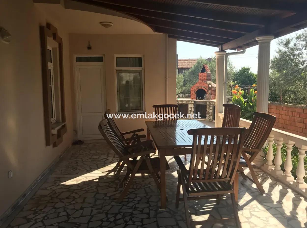 Dalyan'da 1000M2 Arsa İçin'de 4+1 Satılık Villa