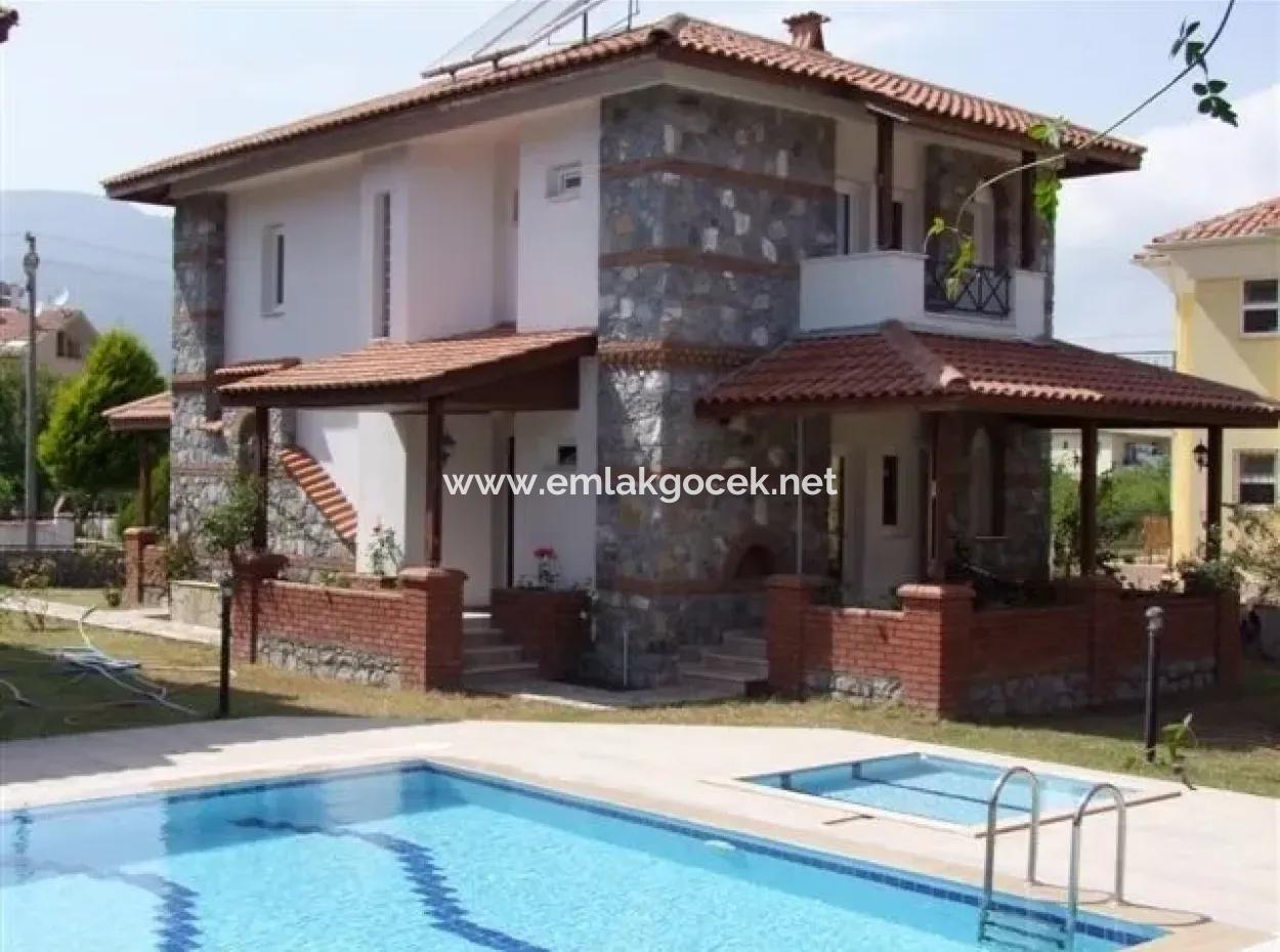 Dalyan'da Site İçerisinde 3+1 Satılık Villa