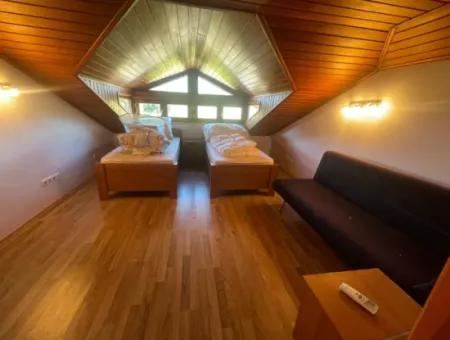 Dalyan Gülpınar'da 6000M2 Arsa İçerisinde 4+2 Satılık Villa