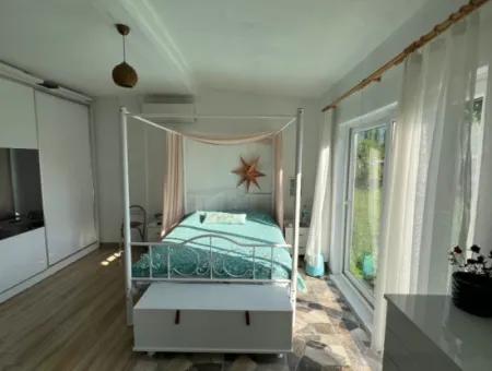 Eskiköy'de 1000M2 Arsa İçerisinde 2+1 Satılık Müstakil Evi