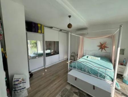 Eskiköy'de 1000M2 Arsa İçerisinde 2+1 Satılık Müstakil Evi