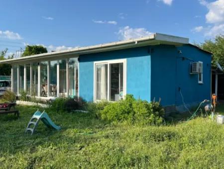 Eskiköy'de 1000M2 Arsa İçerisinde 2+1 Satılık Müstakil Evi