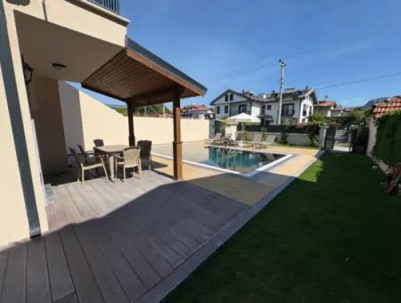 Dalyan'da Gülpınar'da Satılık 4+1 Villa