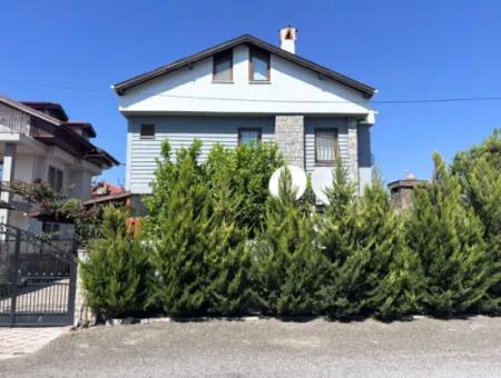 Dalyan Merkezde 301M2 Arsa İçerisinde 5+1 Satılık Villa