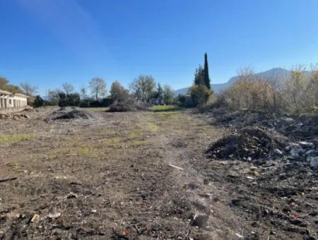 Dalyan Gülpınar'da  Anayola Sıfır 9,037M2 Satılık Arsa