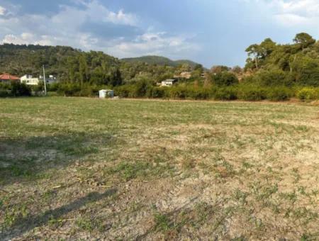 Çandır'da Köy Yerleşik Alanı İçerisinde Rızai-Taksimli 1160M2 Satılık Arsa